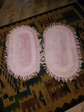 2 tapetes ovais de chenille rosa vintage com franja 35 x 20 e 37 x 19,5 mais franja comprar usado 2 tapetes ovais de chenille rosa vintage com franja 35 x 20 e 37 x 19,5 mais franja comprar usado  Enviando para Brazil