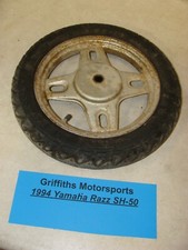 1994 Yamaha RAZZ RIVA 50cc SH50 scooter fabricante de equipamento original roda traseira aro pneu 2.50-10, usado comprar usado 1994 Yamaha RAZZ RIVA 50cc SH50 scooter fabricante de equipamento original roda traseira aro pneu 2.50-10, usado comprar usado  Enviando para Brazil