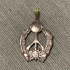 *QUASE DESAPARECIDO!! *RARO*VTG. PINGENTE DE PAZ ERA VIETNÃ LATÃO MACIÇO-ASSINADO-VERDE IRA comprar usado  Enviando para Brazil