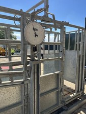 Cattle crush bateman for sale  BASILDON
