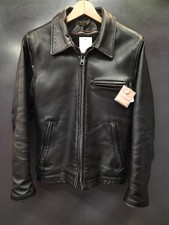 Schott black scratched d'occasion  Expédié en Belgium