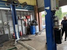 Two post vehicle for sale  REDDITCH