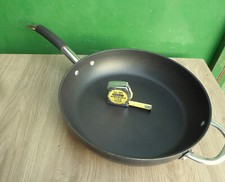 Extra large saute for sale  PENRYN