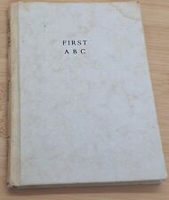 First ABC Vintage Alphabet Book Illustrated Seymour Lutterworth 1969 1st Edition comprar usado  Enviando para Brazil