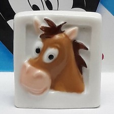 Fève porcelaine pil d'occasion  Gignac-la-Nerthe