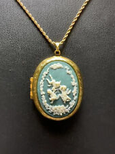 Pingente medalhão verde camafeu 3 cupidos latão com colar foto medalhão banhado a ouro comprar usado  Enviando para Brazil