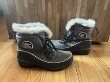 Sorel women winter for sale  New City