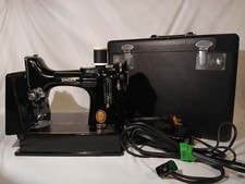 Máquina de costura Singer Featherweight 221 -Funcionando -Pedal/caixa/e acessórios, usado comprar usado  Enviando para Brazil