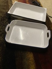 Conjunto de 2 utensílios de esmalte FARMHOUSE VINTAGE assadeira de lasanha branca com aro preto comprar usado Conjunto de 2 utensílios de esmalte FARMHOUSE VINTAGE assadeira de lasanha branca com aro preto comprar usado  Enviando para Brazil