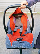 Recaro seggiolino auto usato  Roma