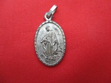 Ancienne medaille religieuse d'occasion  Prades