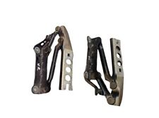 Hood hinge left d'occasion  Expédié en Belgium