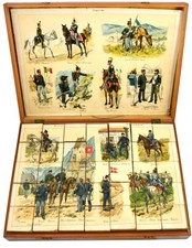 Cubes uniformes militaires. d'occasion  Tours-