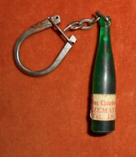 Keychain wine bottle d'occasion  Expédié en Belgium