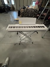 Tastiera musicale yamaha usato  Aosta