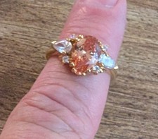 Nice. womens gold for sale  Lansing