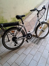 Bicicletta elettrica pedalata usato  Ladispoli