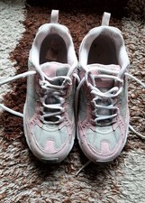 Schicke snickers turnschuhe gebraucht kaufen  Hengersberg
