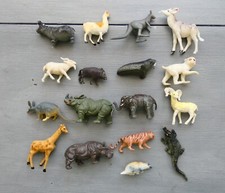 Lot figurines publicitaires d'occasion  Rosny-sous-Bois