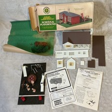 Antigo Bachmann Clássicos Cênicos Escola Playground Casa Pessoas 2 Conjuntos Parciais Caixa comprar usado  Enviando para Brazil