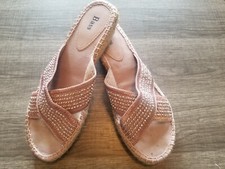 Sandálias Bass Jupiter 8M alpargatas slip-on cruz rosa rhnstns 1,25" salto em excelente estado usado comprar usado Sandálias Bass Jupiter 8M alpargatas slip-on cruz rosa rhnstns 1,25" salto em excelente estado usado comprar usado  Enviando para Brazil