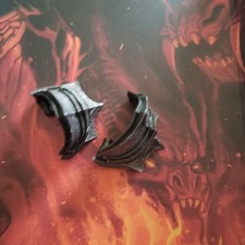 Urzokk pauldron set for sale Urzokk pauldron set for sale  Clayton