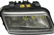 Fanale anteriore destro usato Fanale anteriore destro usato  Italia