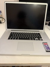 Apple macbook pro usato  Aci Sant Antonio