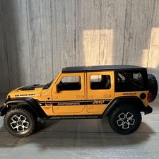 Carro miniatura amarelo Jeep Wrangler 1:24 comprar usado  Enviando para Brazil