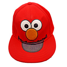 Gorra de béisbol roja ajustada con diseño bordado de cara ELMO de 14 años en adelante Sesame Street segunda mano  Embacar hacia Argentina