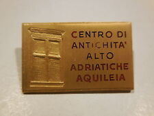 Distintivo centro antichità usato  Italia