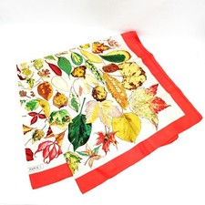 Hermes scarf carre d'occasion  Expédié en Belgium