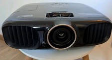 Vidéoprojecteur epson tw6100 d'occasion  Torcy