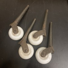 LOTE DE 4 RODAS DE RODÍZIO ANTIGAS DE PORCELANA FERRO FUNDIDO HARDWARE DE RESTAURAÇÃO comprar usado  Enviando para Brazil