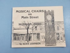 Musical Chairs On Main Street Hudson Ohio History ALice Johnson comprar usado  Enviando para Brazil