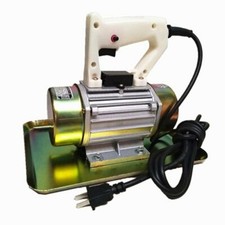 Motore vibratore elettrico usato  Spedire a Italy