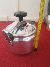 pressure cooker for sale  KETTERING