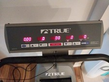 True 350 treadmill for sale  Campbell