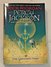 The Lightning Thief (Percy Jackson and the Olympians, Book 1) - Paperback comprar usado  Enviando para Brazil