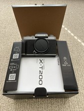 Câmera mirrorless fujifilm x-t200 prata escura - somente o corpo, usado comprar usado  Enviando para Brazil