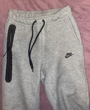 Pantalone tuta tech usato  Porto Cesareo