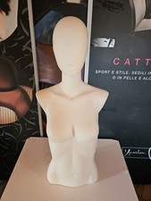 Busto sagomato donna usato  Macomer