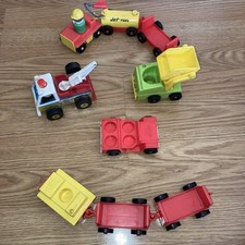 Jeep/coche Fisher Price little people rojo/4 plazas más otros vehículos de colección segunda mano  Embacar hacia Mexico