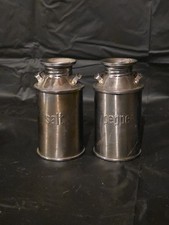 Pair milk can d'occasion  Expédié en Belgium