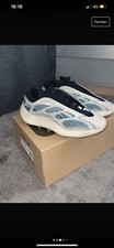 Yeezy 720 kyanite d'occasion  Marcq-en-Barœul
