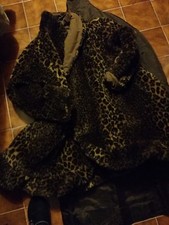 Cappotto mantella pelliccia usato  Vetralla