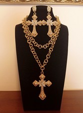 Parure con croci usato  Ladispoli