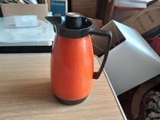 Thermos plastique orange d'occasion Thermos plastique orange d'occasion  Montélimar