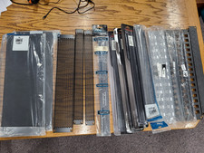 Lote de 15 painéis de remendo de 19 pol. de montagem em rack, espaços em branco e painéis ventilados 1u, 2u, 4u, usado comprar usado Lote de 15 painéis de remendo de 19 pol. de montagem em rack, espaços em branco e painéis ventilados 1u, 2u, 4u, usado comprar usado  Enviando para Brazil