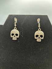 Brincos pendurados gravados em forma de osso de caveira dia dos mortos gota prata tom comprar usado  Enviando para Brazil
